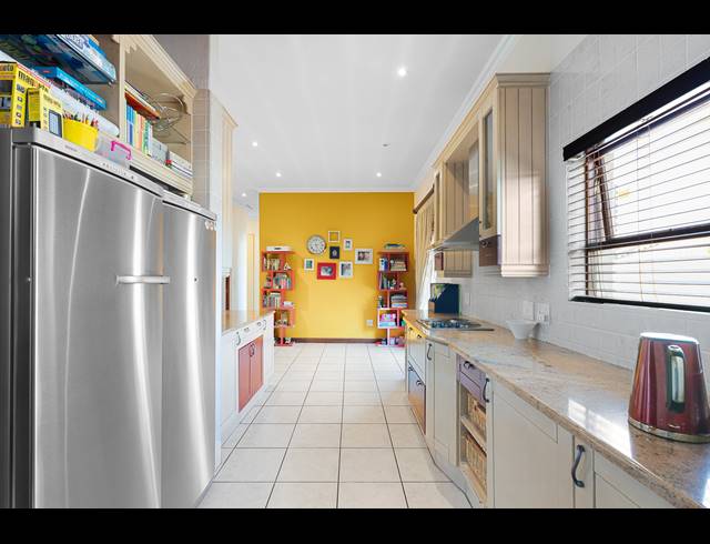 3 BEDROOM HOUSE FOR SALE IN DOUGLASDALE